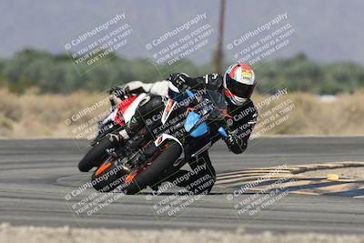 media/Oct-13-2025-Moto Forza (Mon) [[a66d839500]]/2-A Group/Session 3 (Turn 16)/
